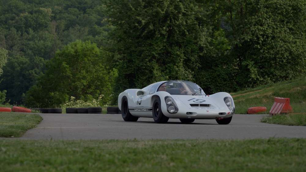 PORSCHE 910 – Restored for race