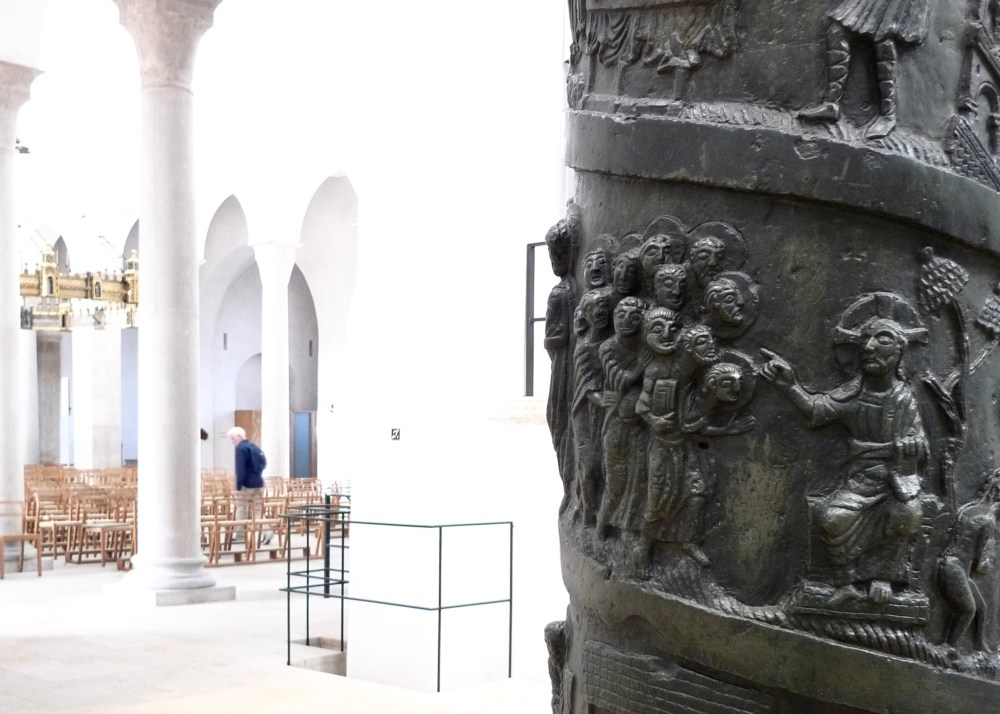 Mit der Lumix LX 3 von 2008 im Dom zu Hildesheim