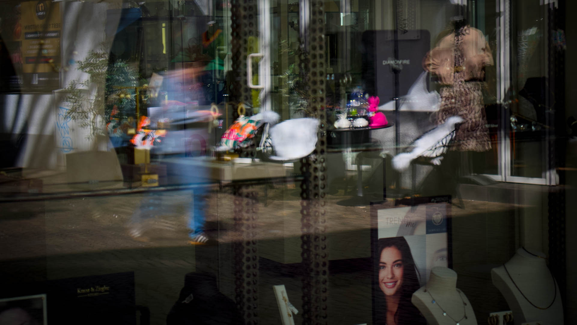 Wenn Ernst Haas oder Saul Leiter heute in deiner Stadt Streetfotografie machen würden…